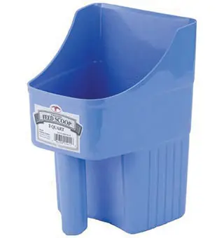 LITTLE GIANT ENCLOSED FEED SCOOP BERRY BLUE 3 QUART